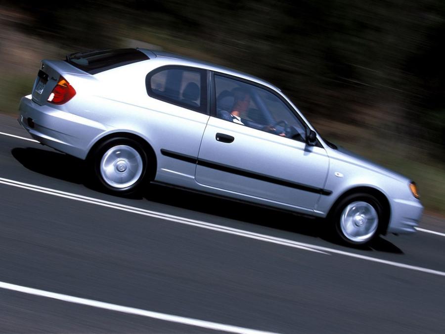  Hyundai Accent 3-Door 2003 года  (AU) (фото 6 из 20)